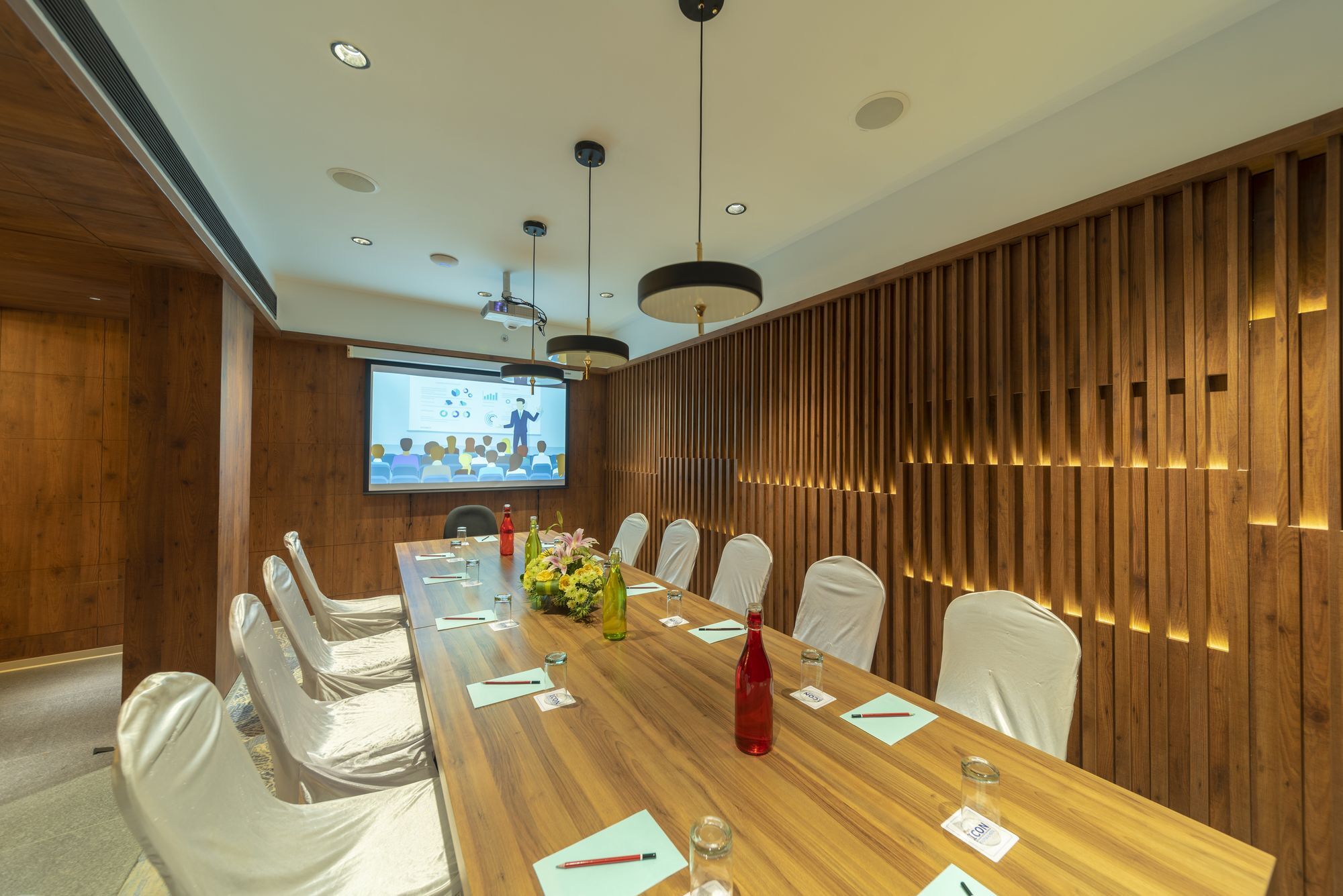 Bhagini Icon Domlur Hotel Бангалор Екстериор снимка