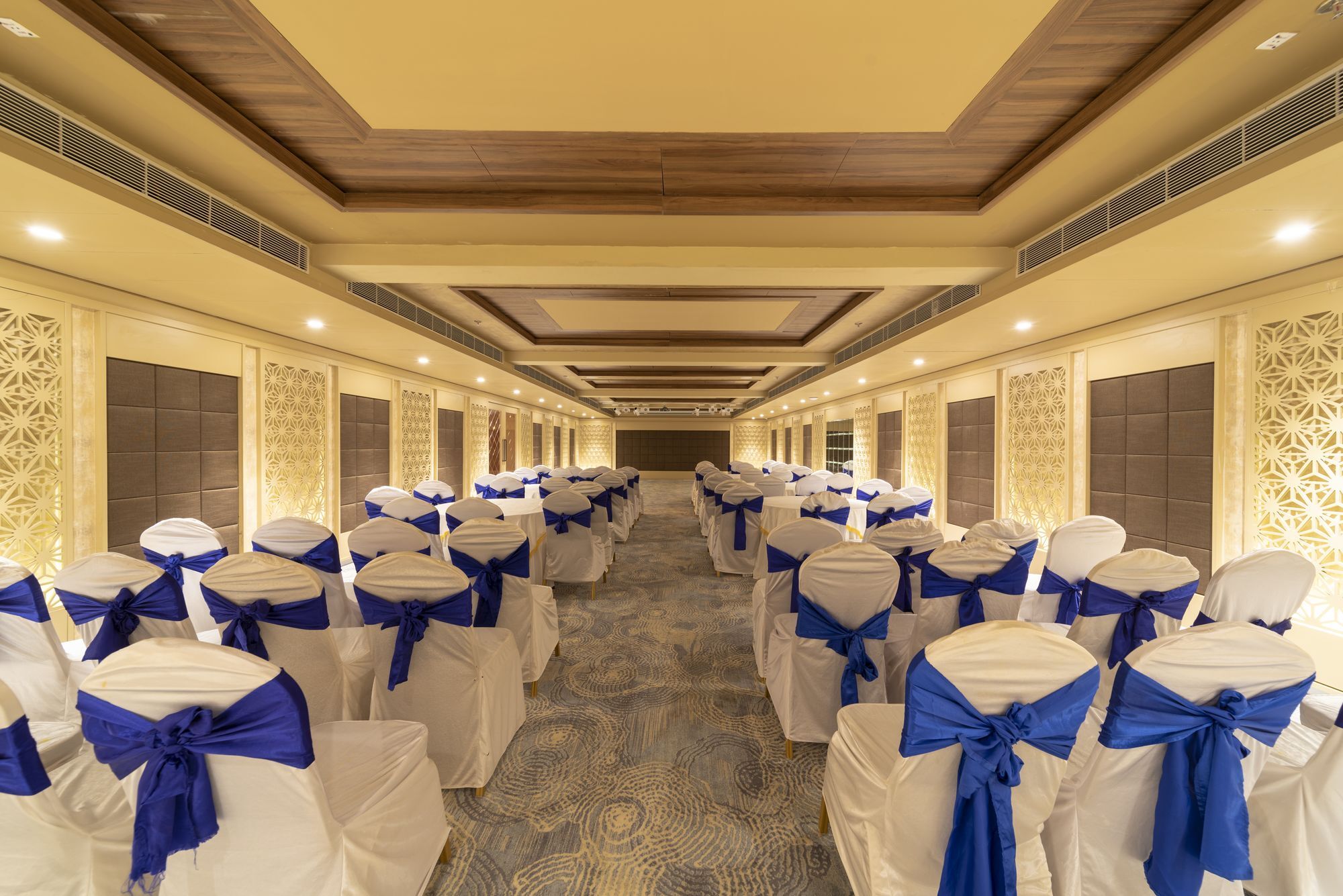 Bhagini Icon Domlur Hotel Бангалор Екстериор снимка