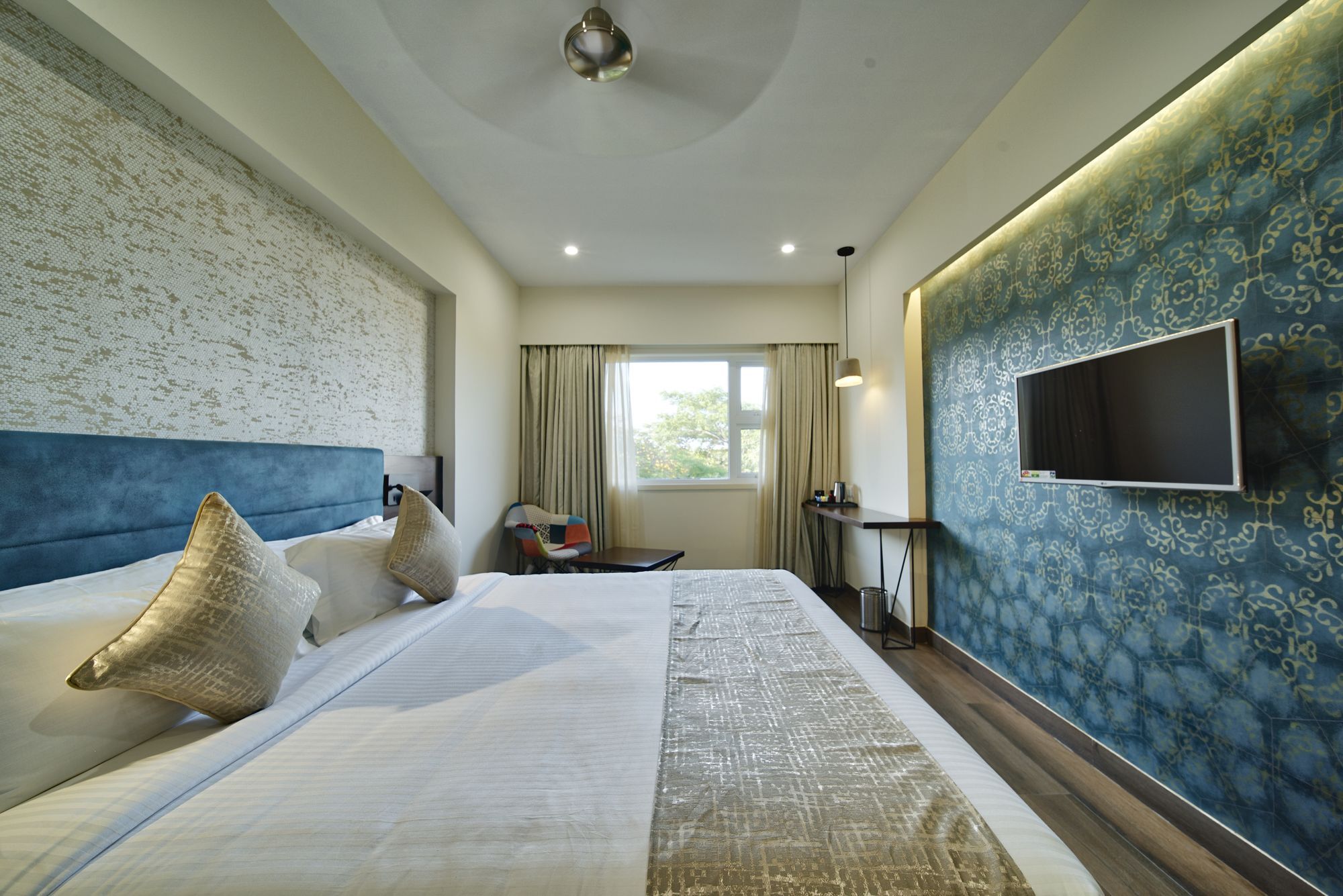 Bhagini Icon Domlur Hotel Бангалор Екстериор снимка